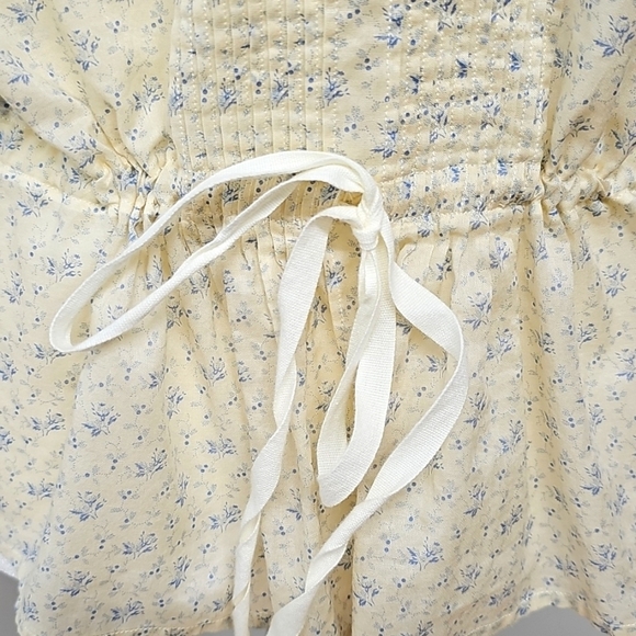 Ralph Lauren Blue Label Cream Floral Pin Tuck Pleat Button-Up Blouse SZ 10 - Picture 4 of 10